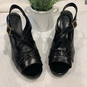 New WOB Tory Burch black strappy platform sandals